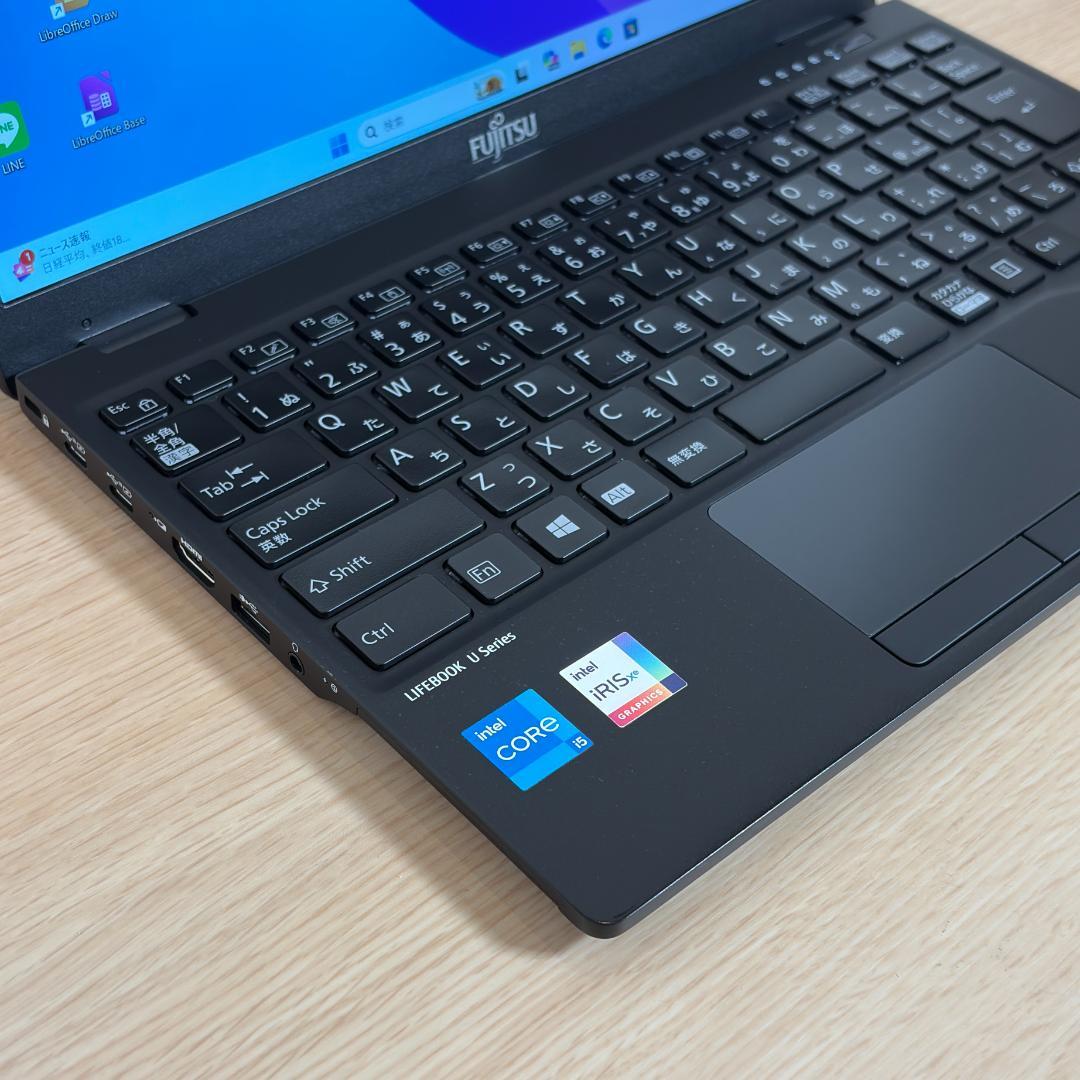 富士通　11世代i5　美品　4G対応　ノートパソコン　Windows11　32