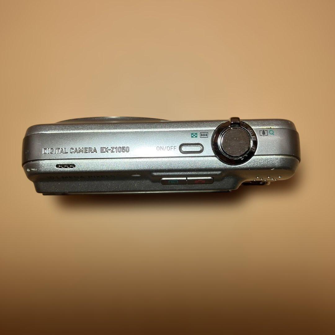 【状態良好】【付属品多数】CASIO EXILIM EX-Z1050 シルバー