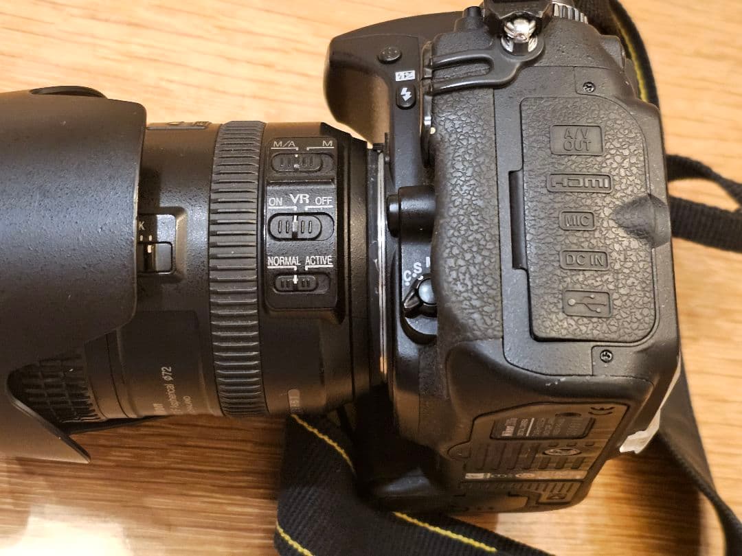 Nikon D300S AF-S DX 18-200 VRII レンズキット
