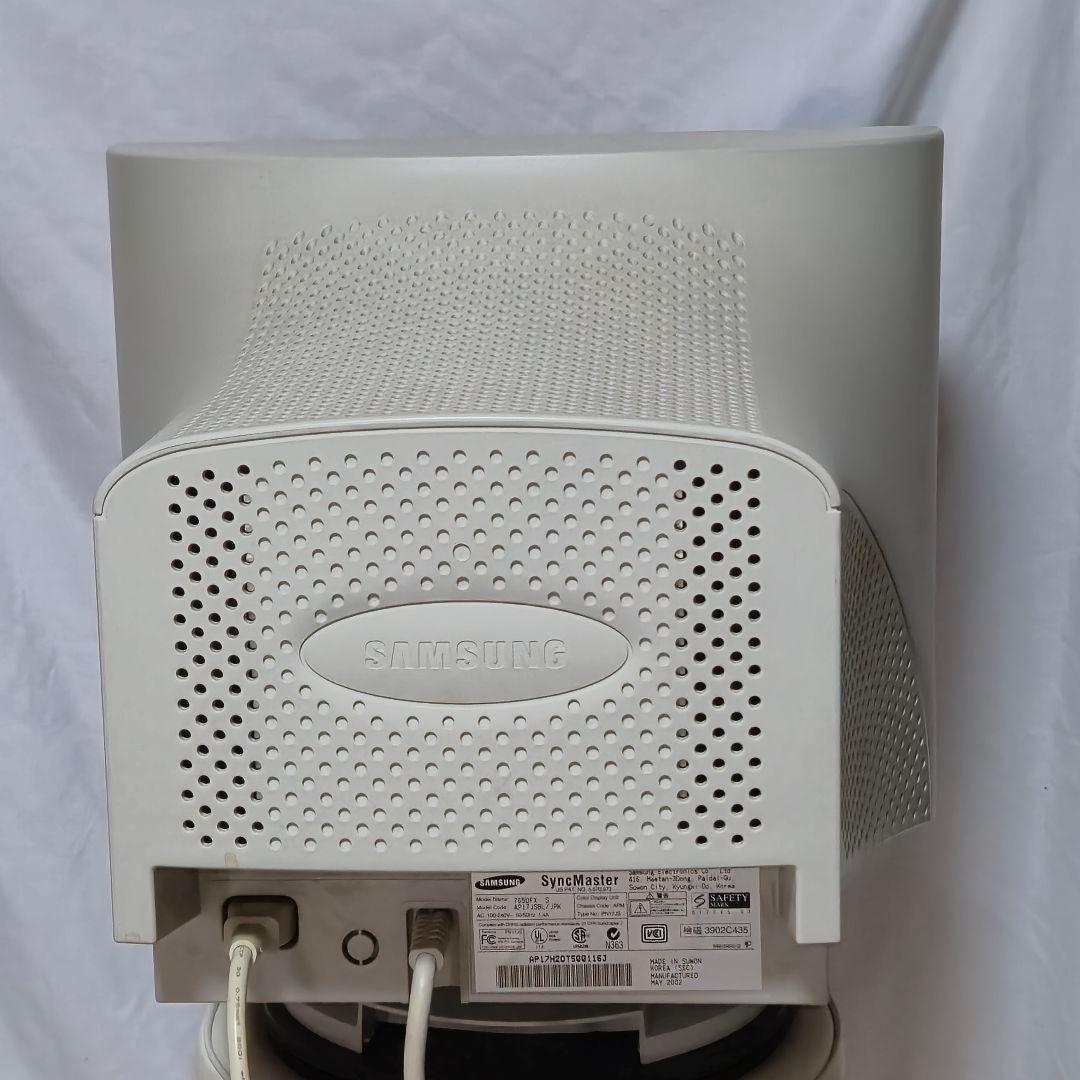 ​動作確認済Samsung SyncMaster 765DFX CRTブラウン管