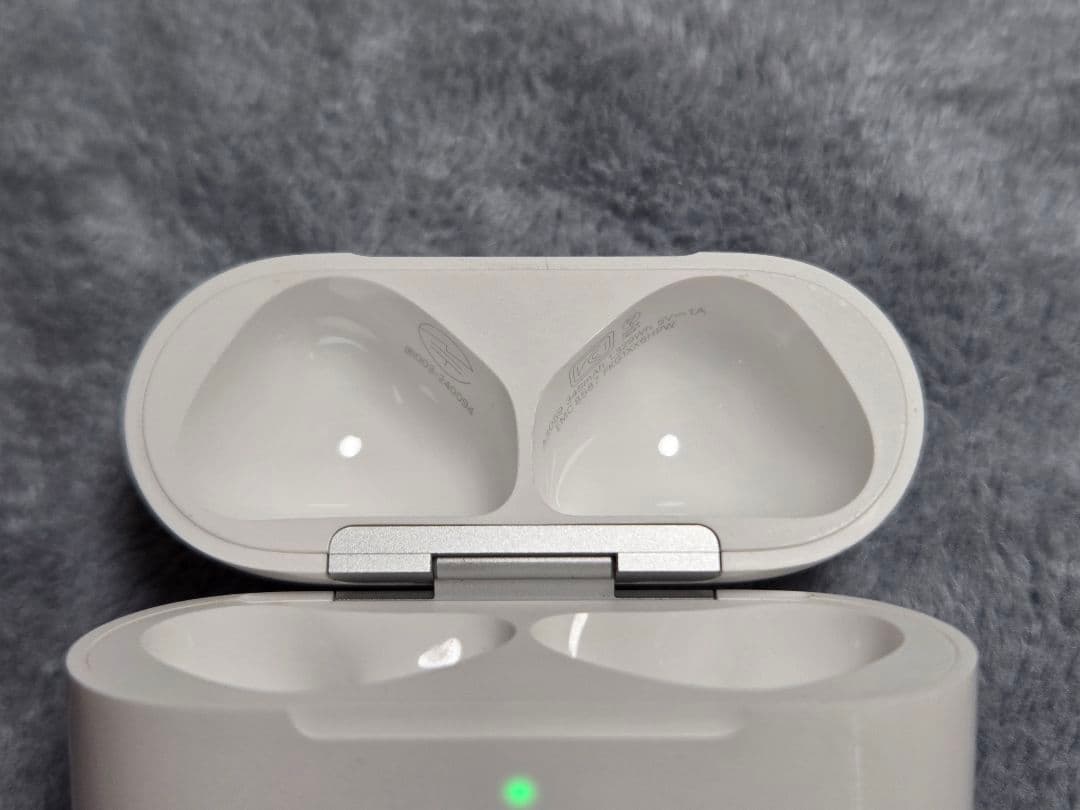 Apple AirPods4 (ANC) ノイキャンあり A3055 美品