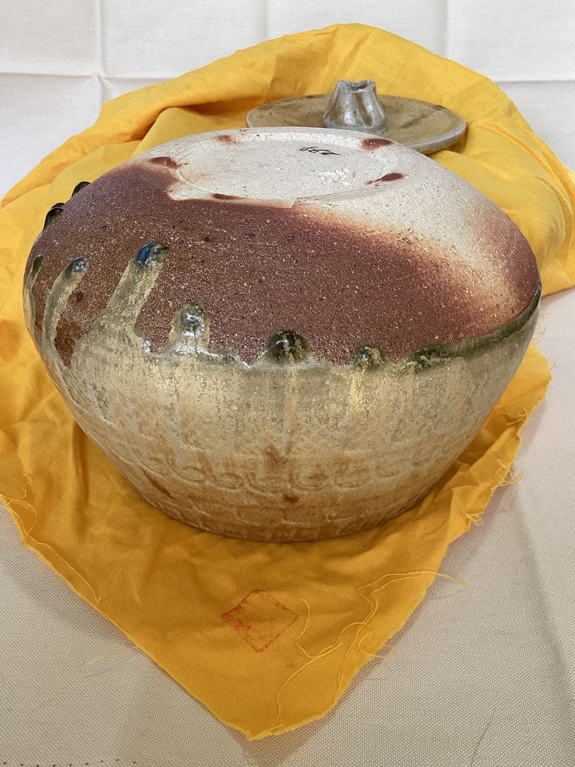 茶道具　水指　陶芸家　太子窯　鈴木八郎作　共布・化粧箱　未使用品　穴窯灰釉印花