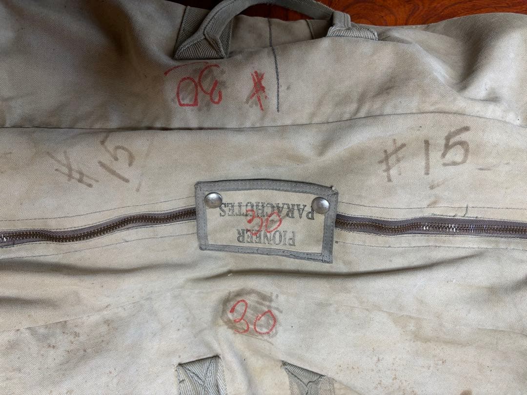 WW2 “PIONEER PARACHUTES” バック Airborne