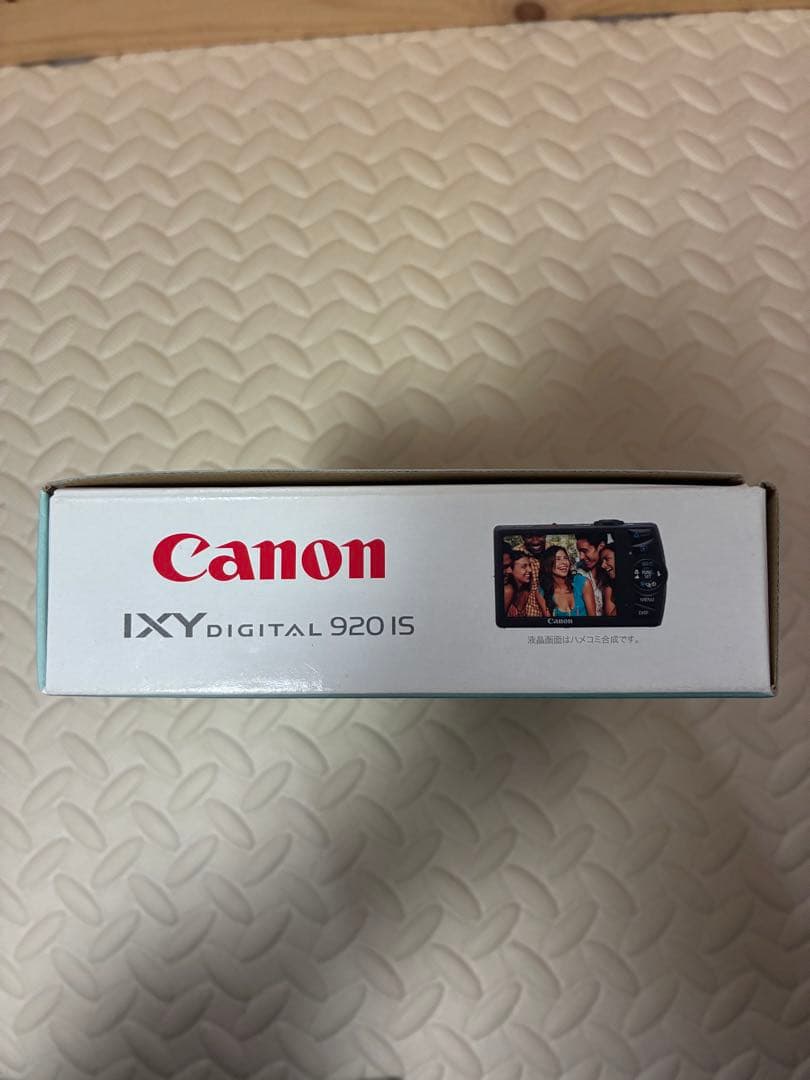 未使用ストラップ付き　canon&キャノン　ixy 920is デジタルカメラ