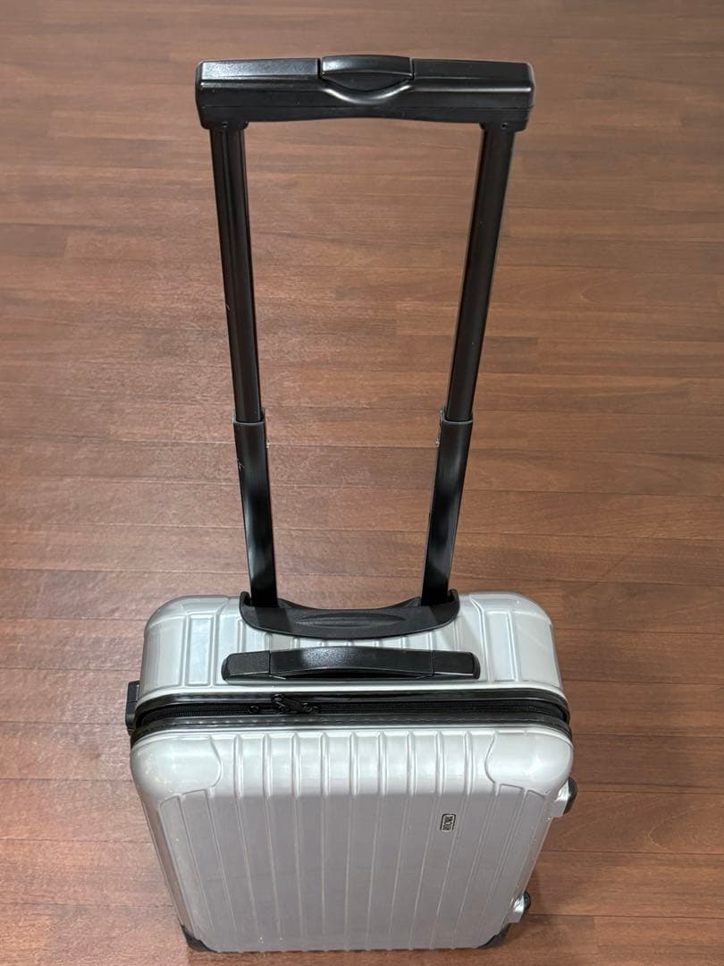 RIMOWA サルサ 2輪 機内持ち込みサイズ