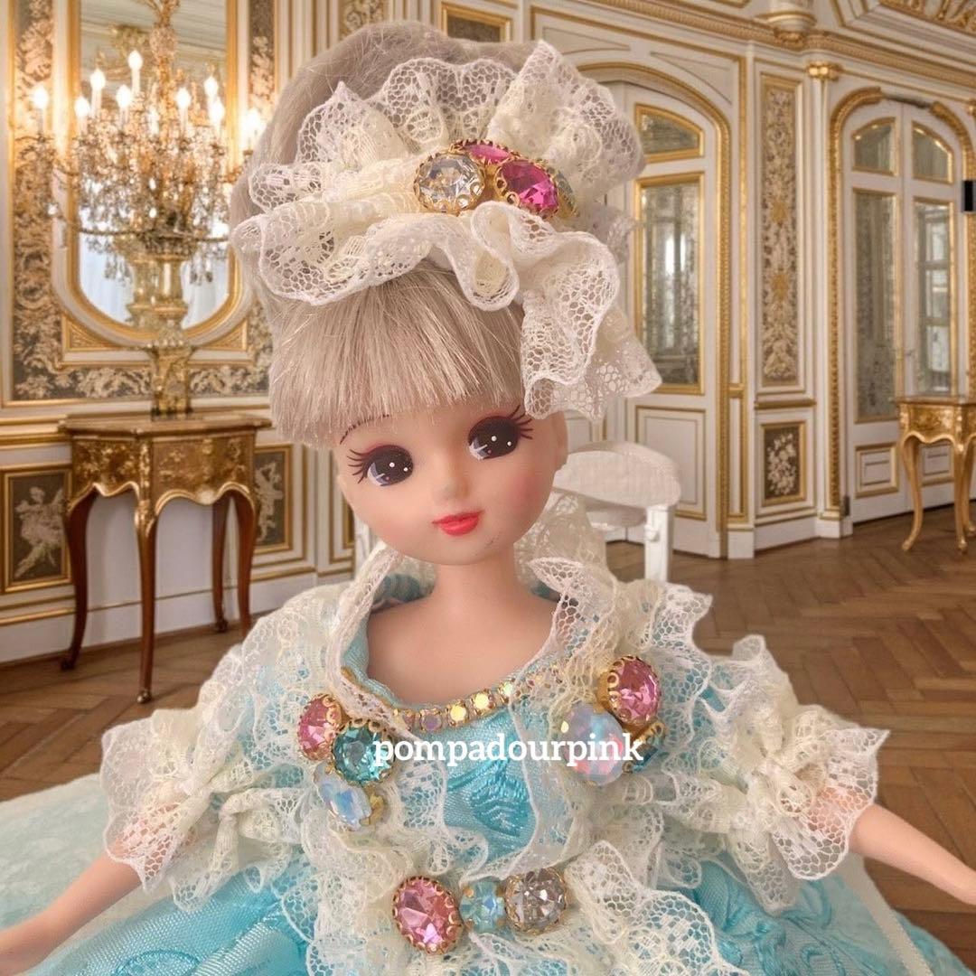 気まぐれ出品《リピ・フォロー割》手縫いリカちゃんドレス２着◆ベルサイユ舞踏会