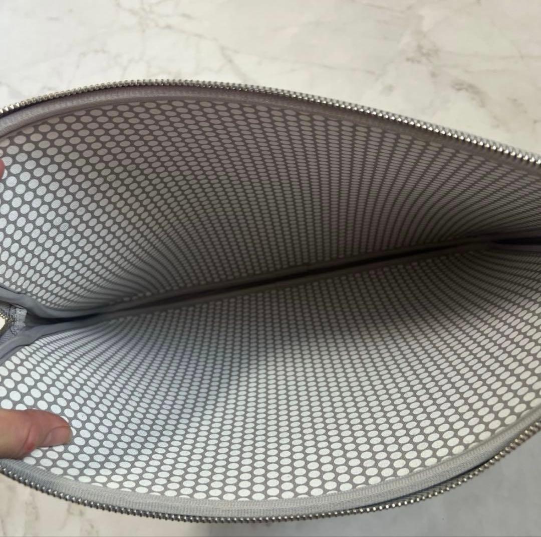LOUIS VUITTON 美術館 15インチ PCケース