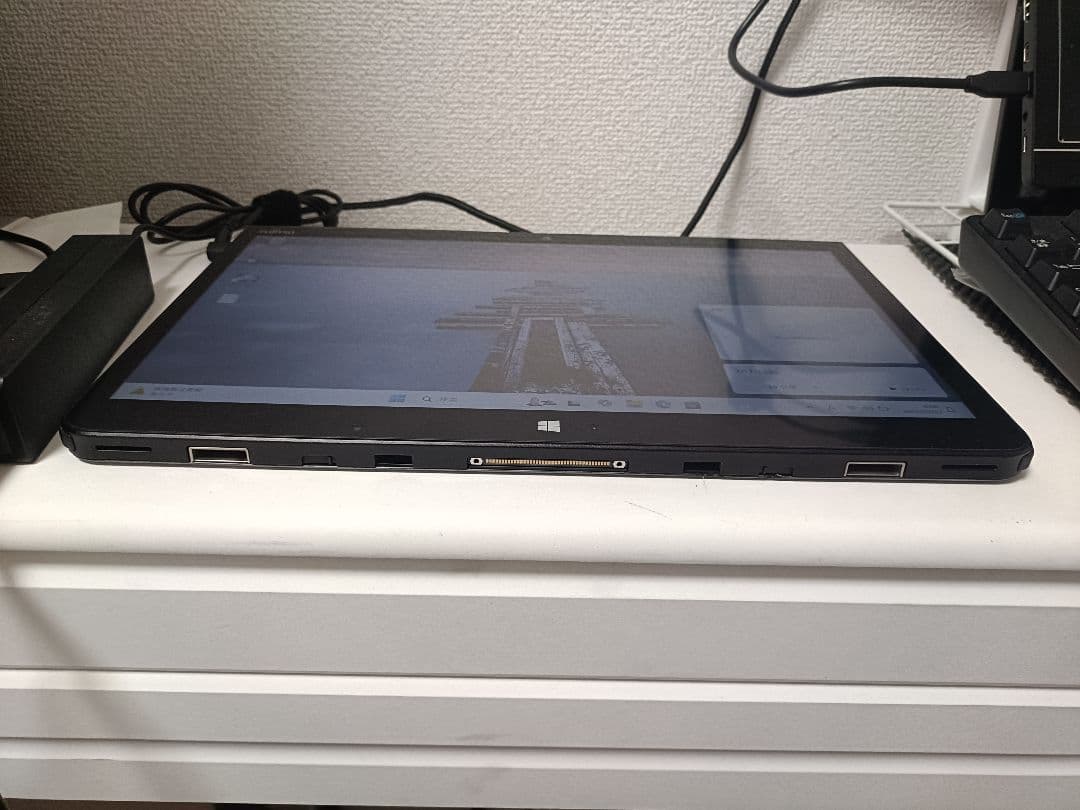 FUJITSU 13.3型タブレットPC (Q775/K) 3