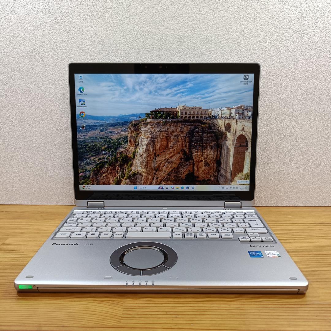 レッツノート QV1 11世代 i5 SSD256GB メモリ16GB 軽量 銀