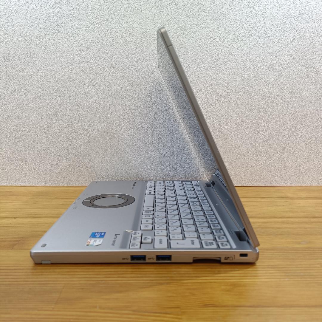 レッツノート QV1 11世代 i5 SSD256GB メモリ16GB 軽量 銀