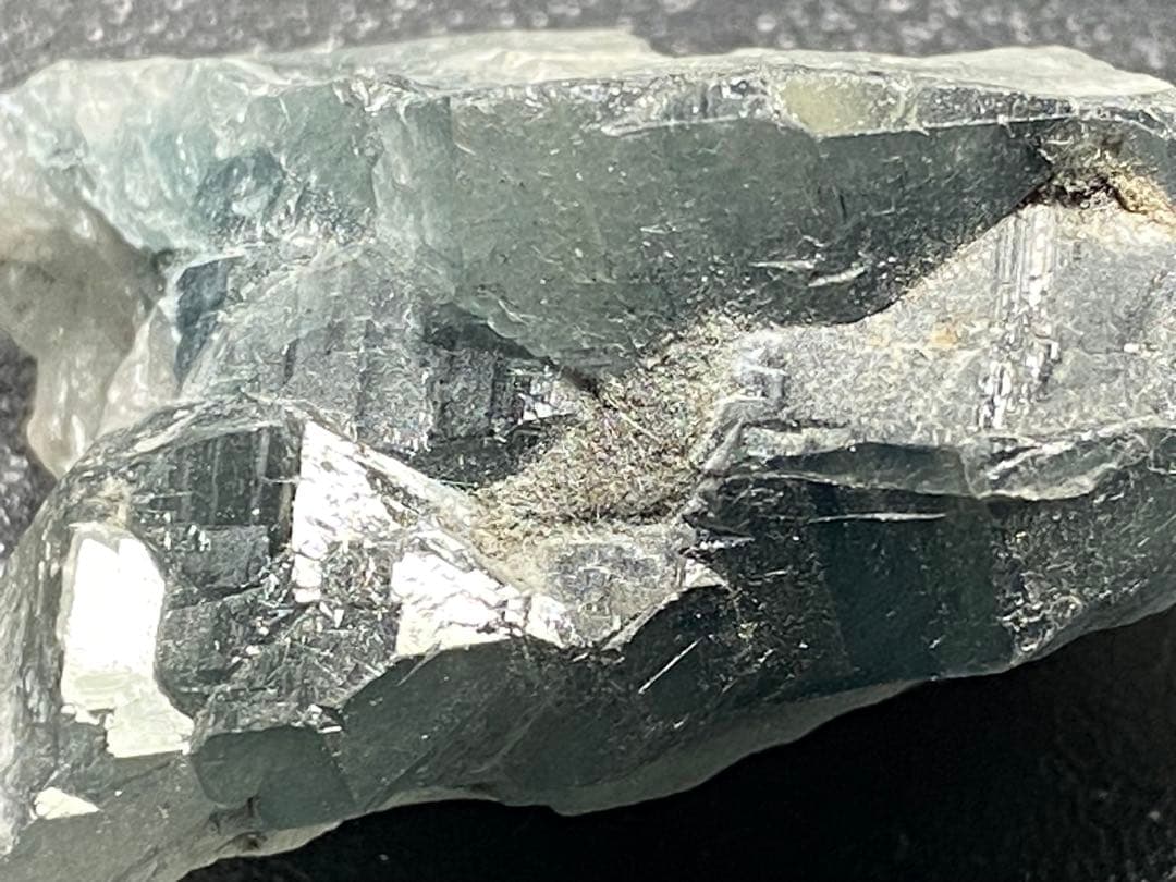 ブルー　ザギマウンテンクォーツ ザギ水晶 50g エジリン