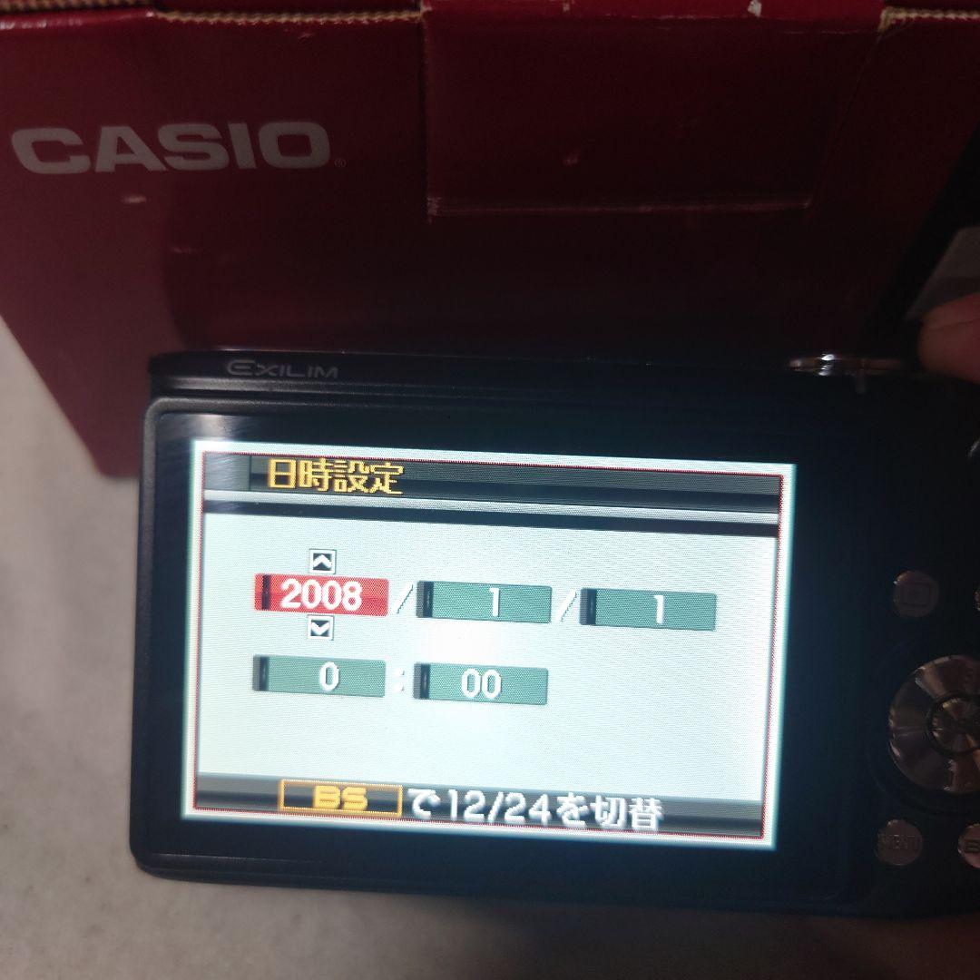 CASIO EXILIM EX-Z200・10.1メガピクセル コンパクトカメラ