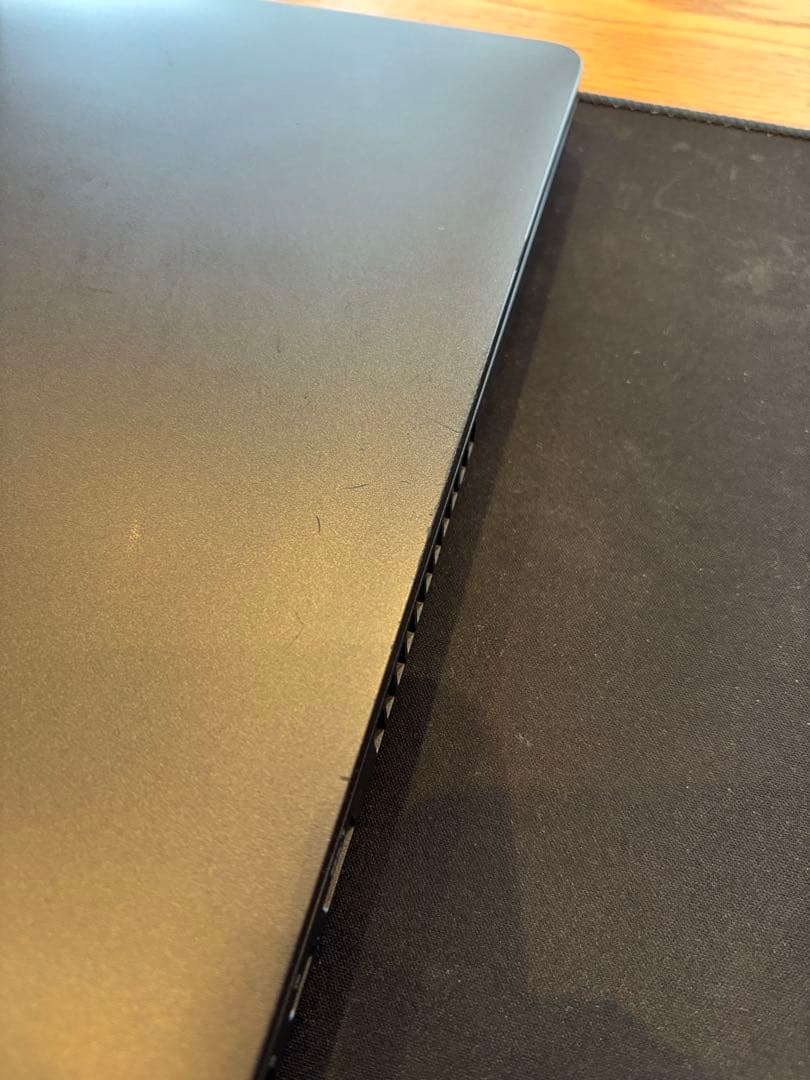 【極美品 使用時間僅少】 DELL Latitude5500 I7 32gb