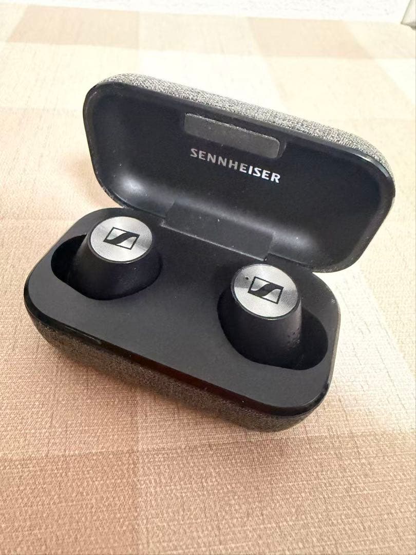 PHILIPS シェーバー、SENNHEISERイヤホン、どうかく