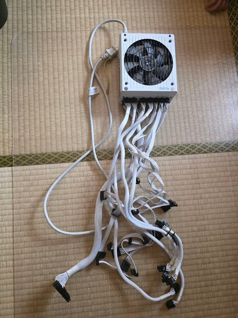 ★動作確認済★Corsair RM750x White 750W 電源ユニット