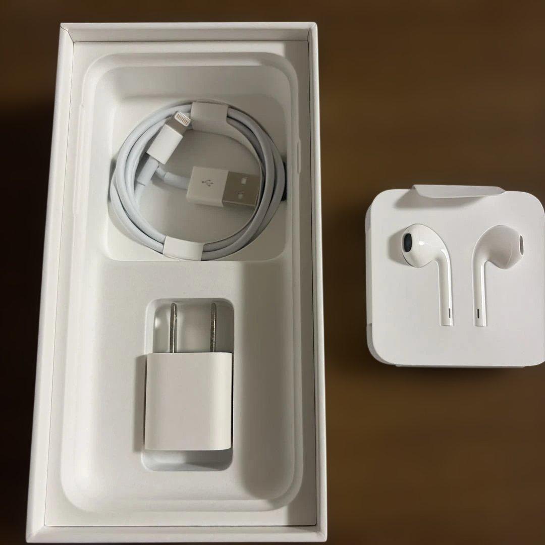 Apple iPhone 6s イヤホン、ケーブル、ACアダプター付き