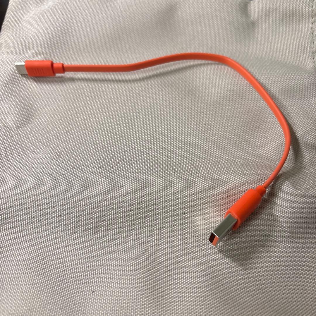 イヤホン JBL LIVE BEAM 3