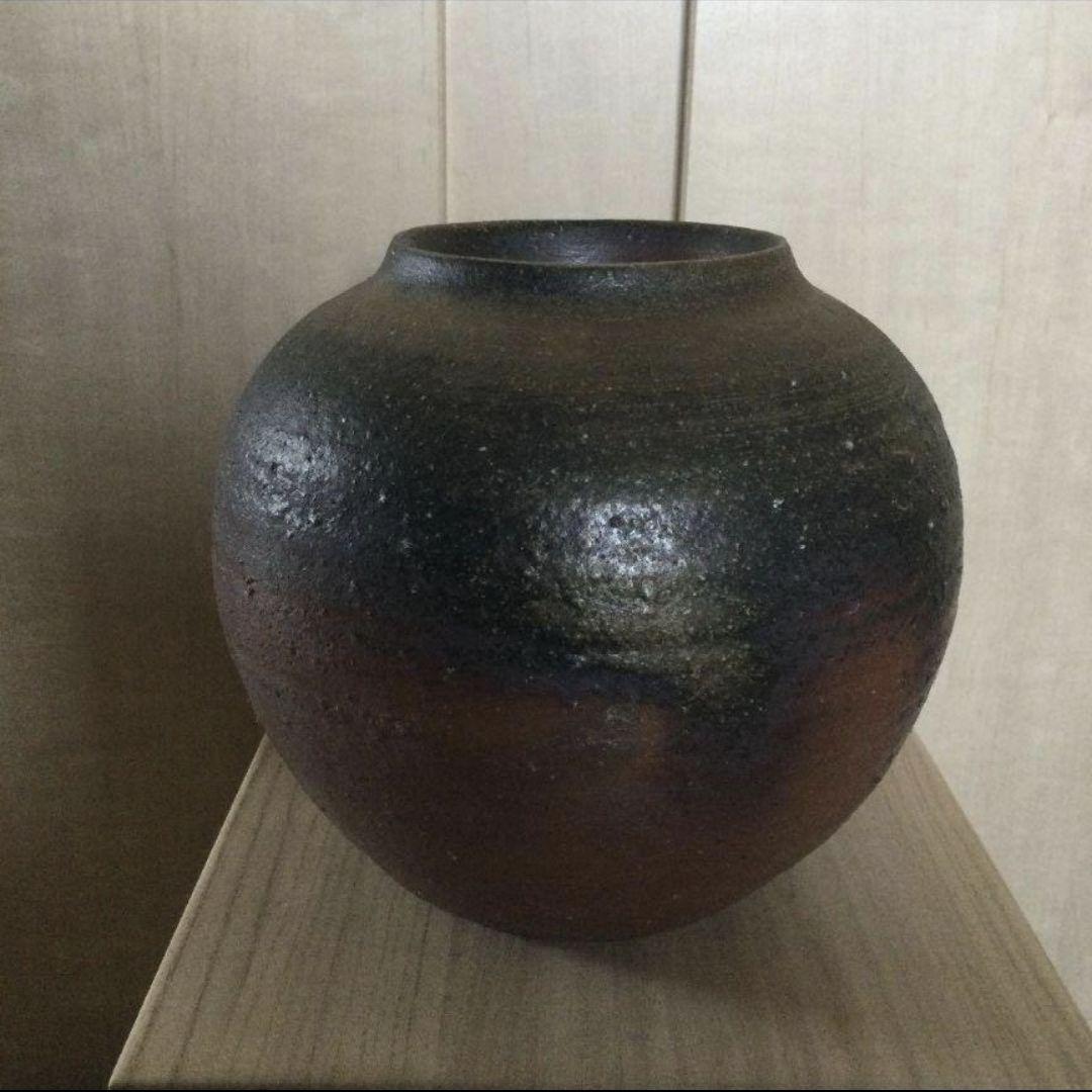 1・新品未使用　備前焼　花瓶 共箱　的野求　まる壺　木箱入り　夕立受窯　陶歴