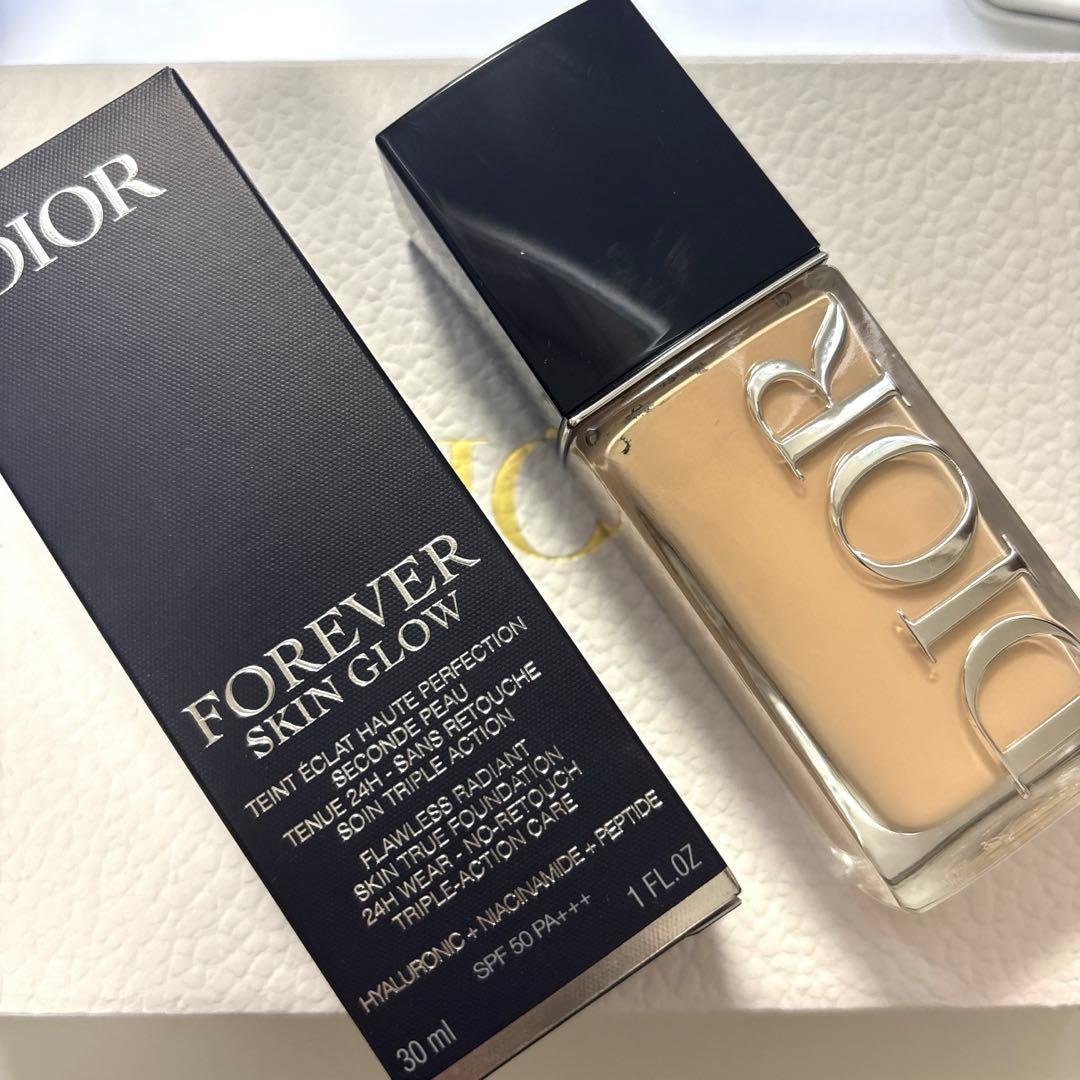 DIOR フォーエヴァー フルイド スキン グロウ 1N