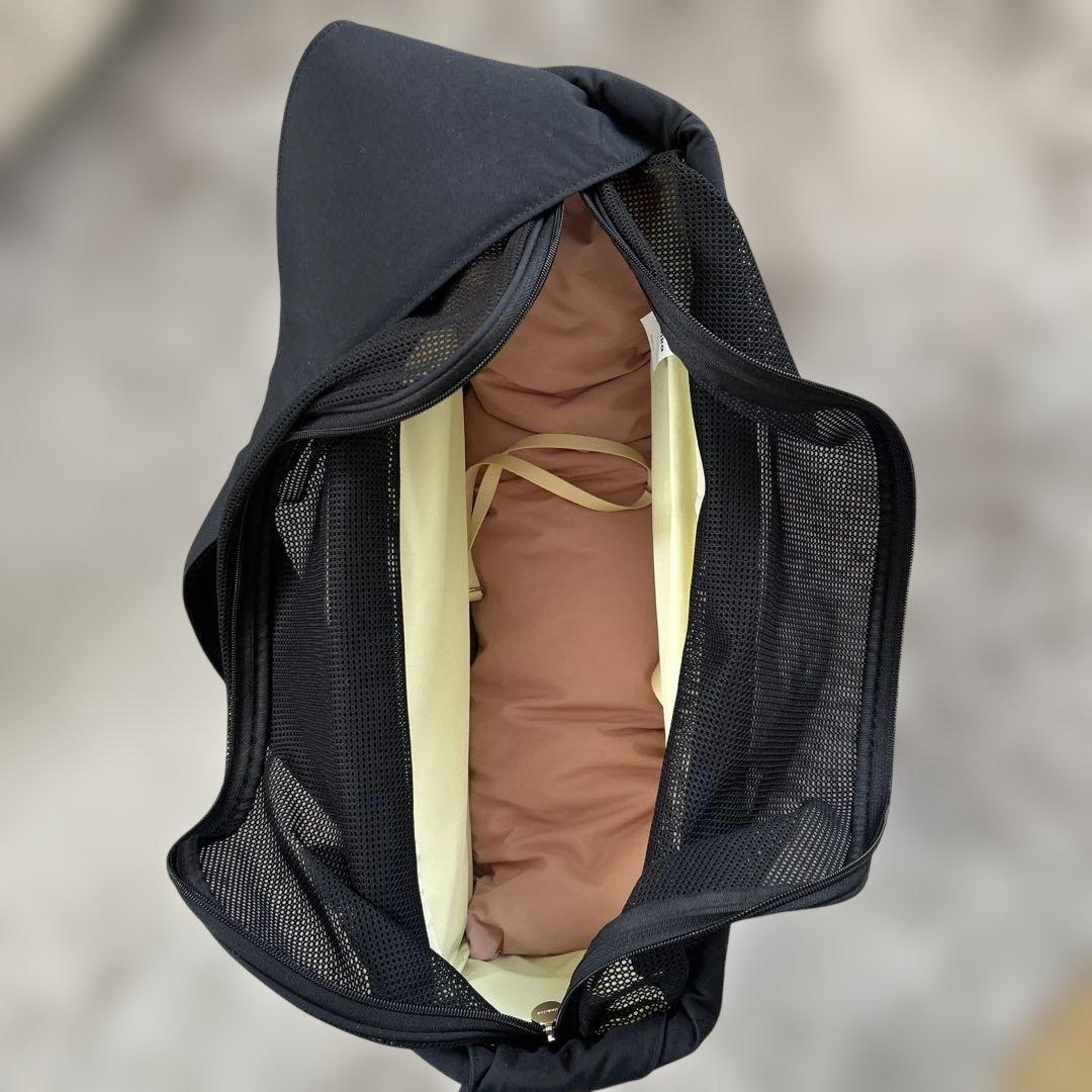 犬用おしゃれスリングバッグ美品　韓国人気リカリカ キャリーバッグ