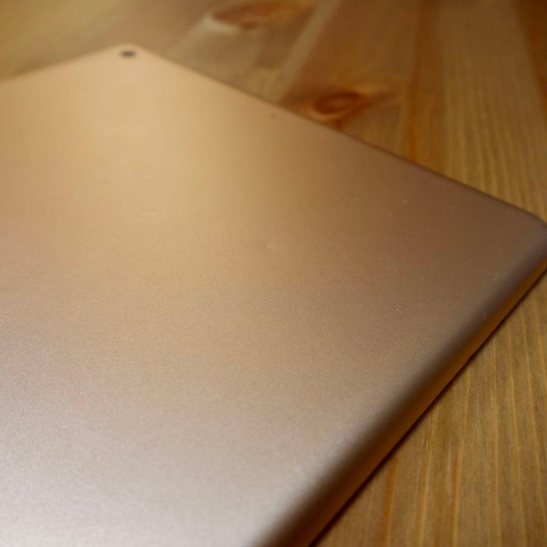 iPad アイパッド 第6世代 ゴールド 32GB（Wi-Fiモデル）
