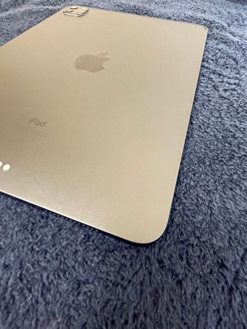 本体・キーボード付けます・箱あり　Apple iPad Pro 本体
