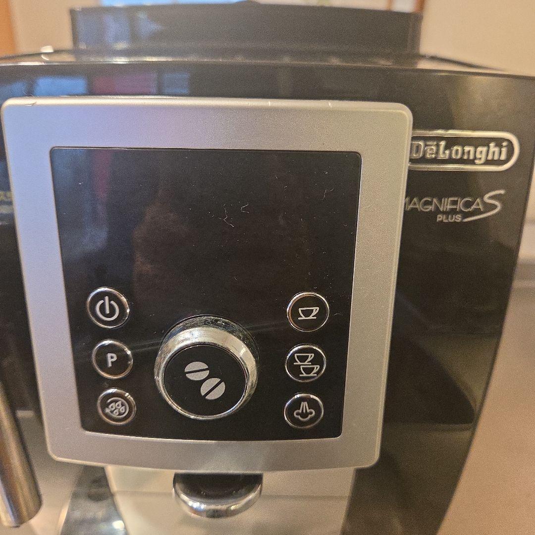 DeLonghi Magnifica S Plus エスプレッソマシン デロンギ