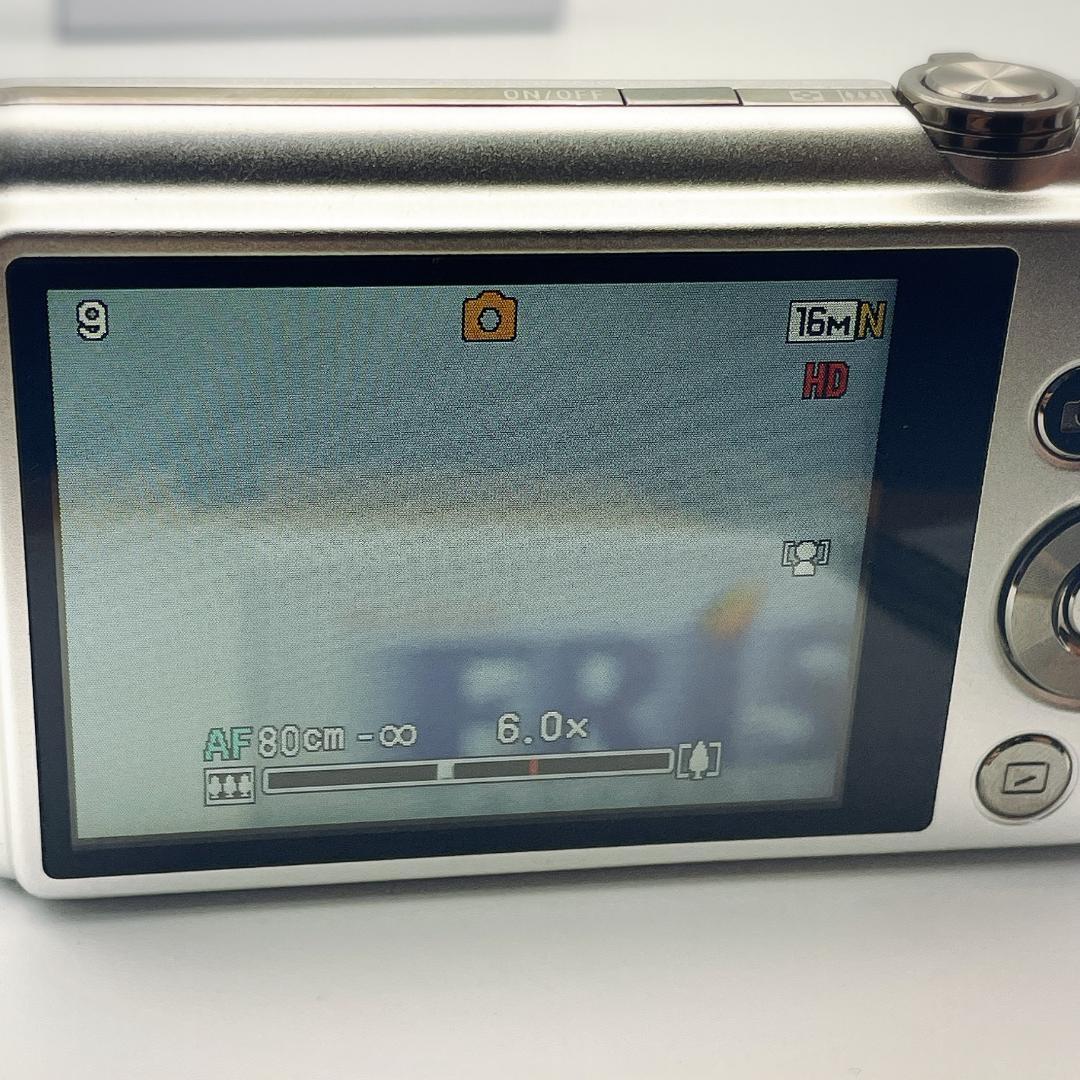 【美品】CASIO カシオ EXILIM EX-Z880 デジタルカメラ