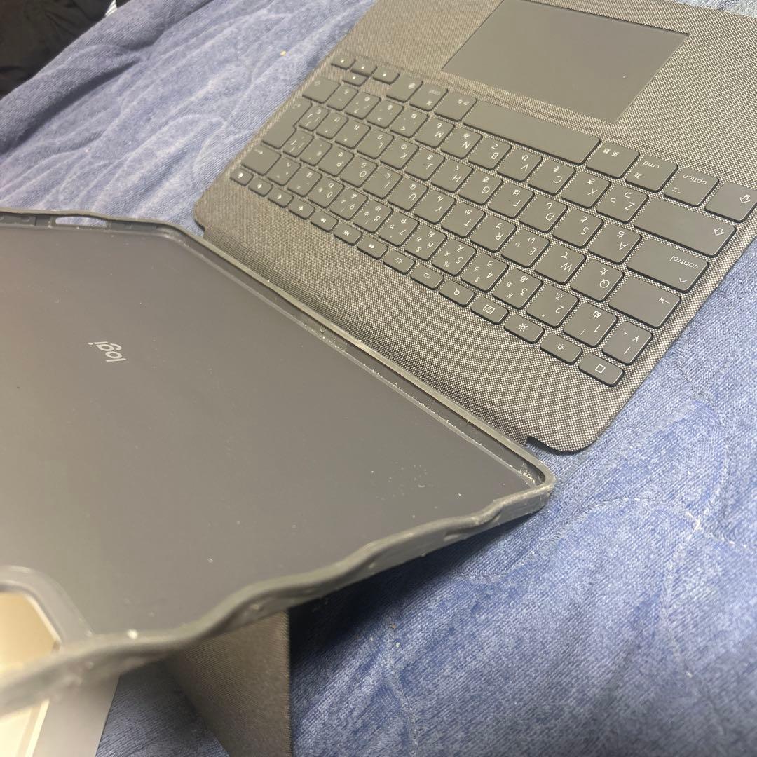 12.9インチ iPad Pro 第6世代 256GB logi カバー