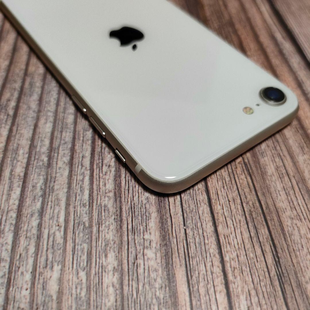 iPhone SE 第3世代 64GB 美品 バッテリー88%