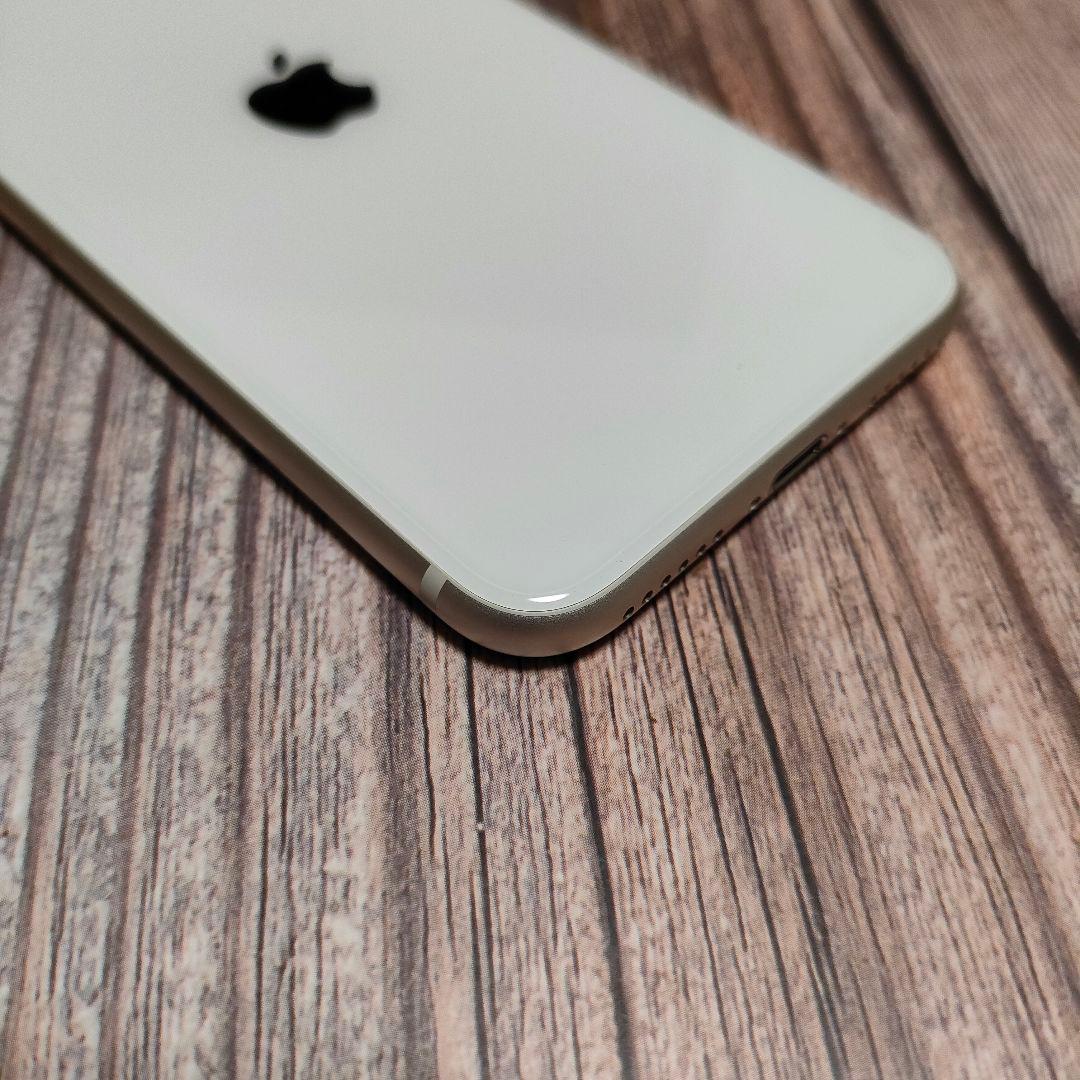 iPhone SE 第3世代 64GB 美品 バッテリー88%