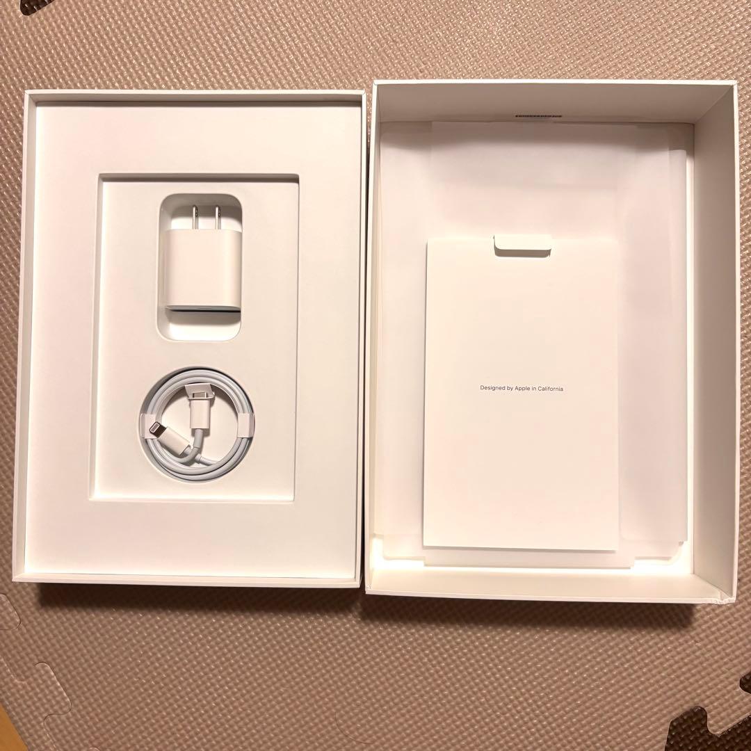【美品】Apple iPad 第9世代 シルバー 64GB Wi-Fiモデル
