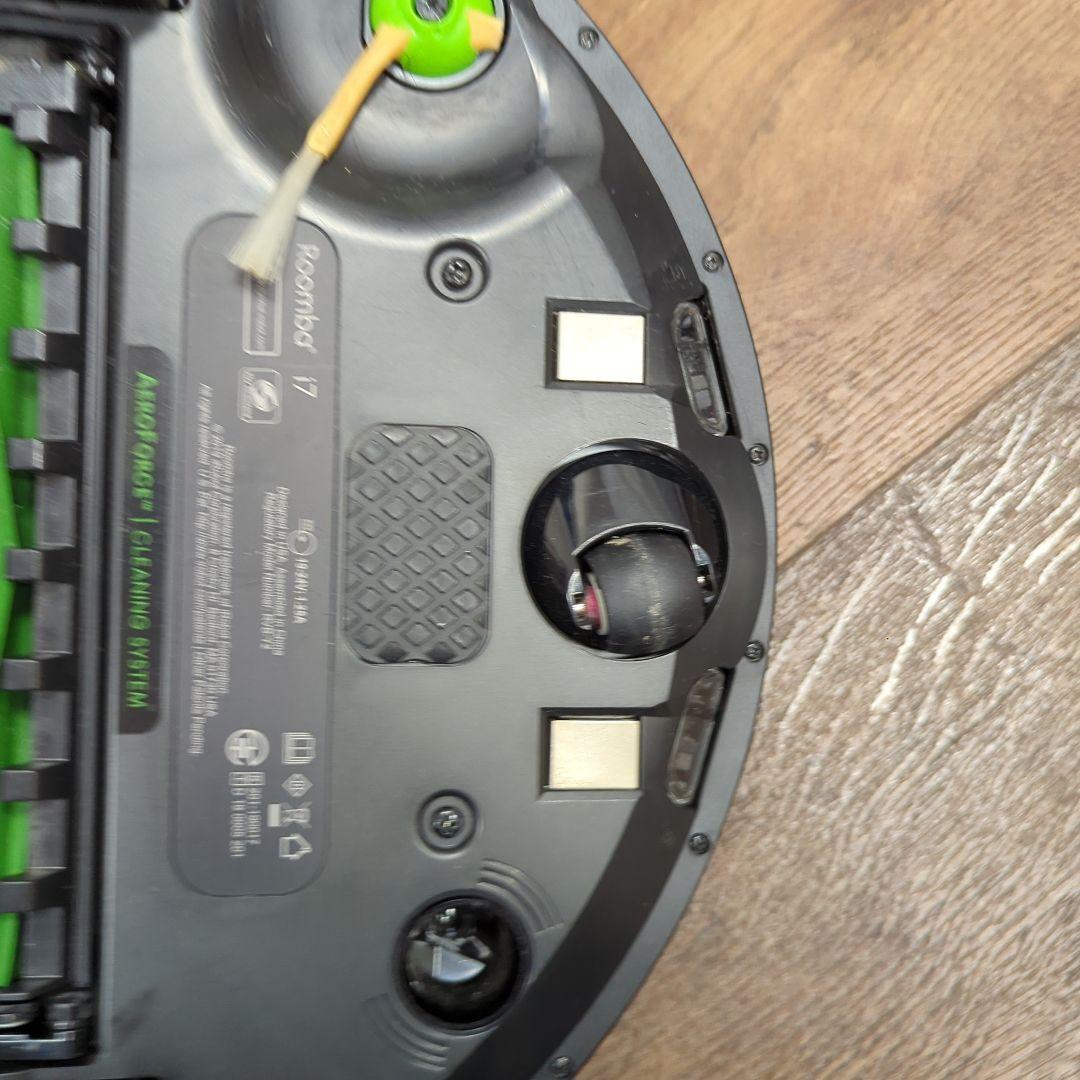 iRobot Roomba ルンバ i7　自動ゴミ収集付壊れあり写真で確認！