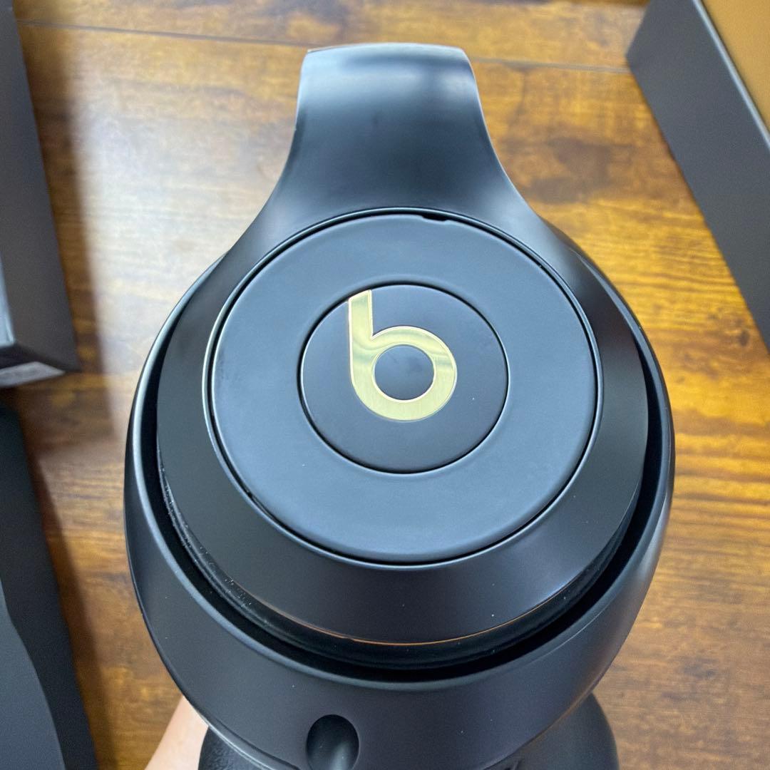 【Beats Studio3 Wireless】ミッドナイトブラック