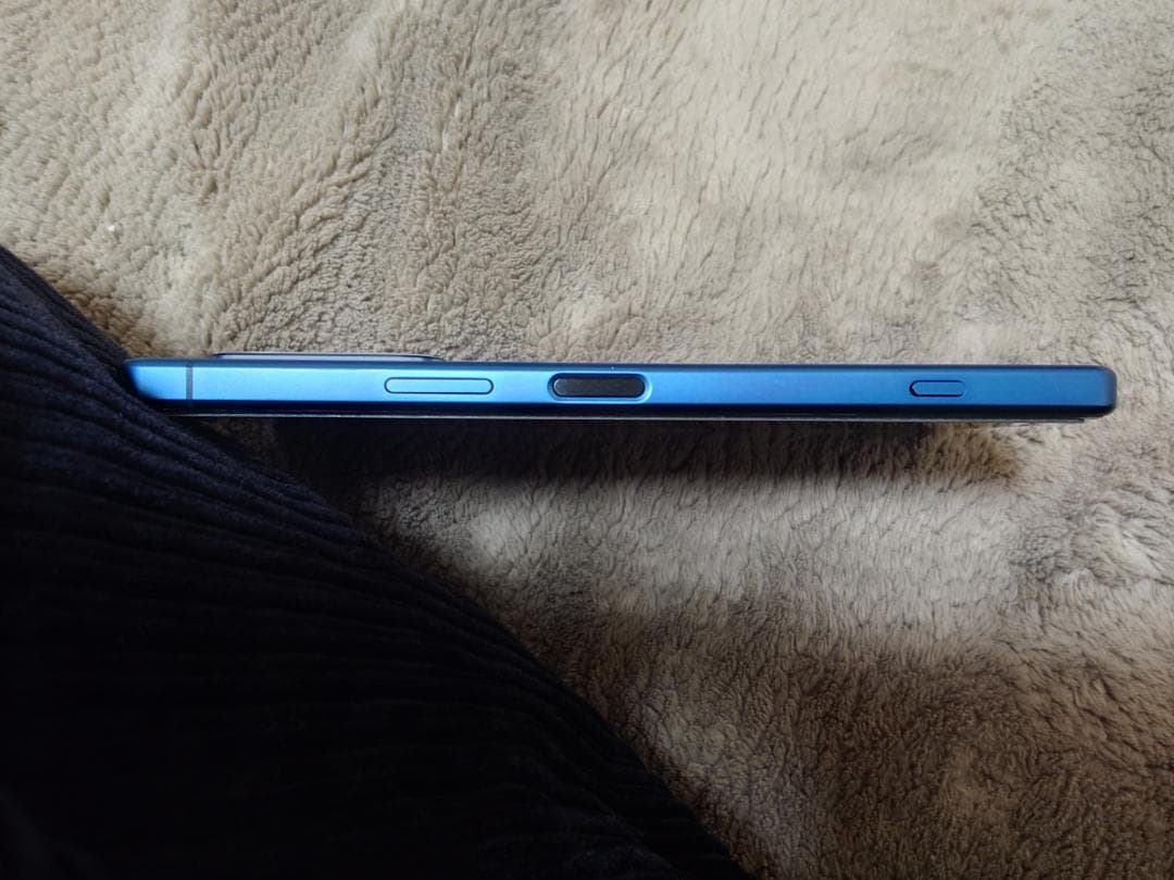 ま*き様 Xperia 5 IV SO-54C　ブルー