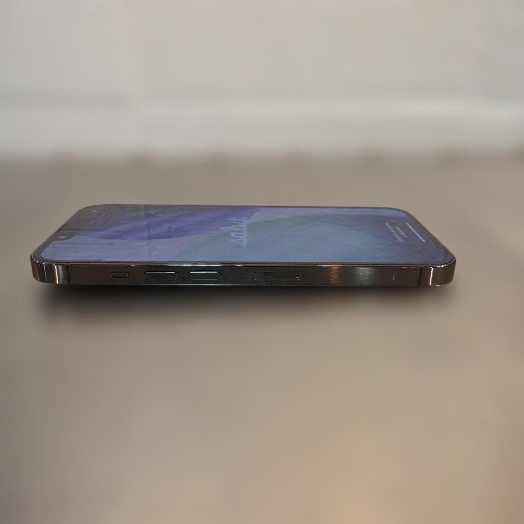 Apple iPhone 13 PRO グラファイト 本体　256GB