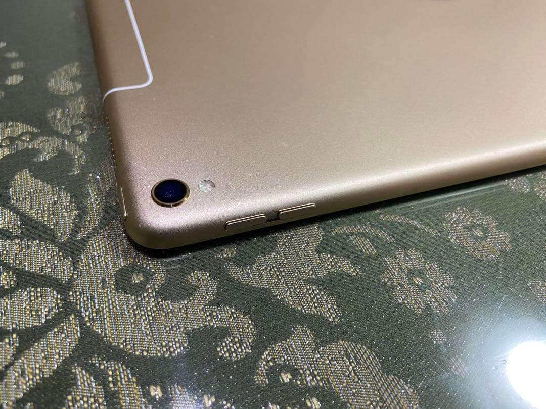 iPad Pro (12.9インチ) 第二世代　256GB セルラーモデル