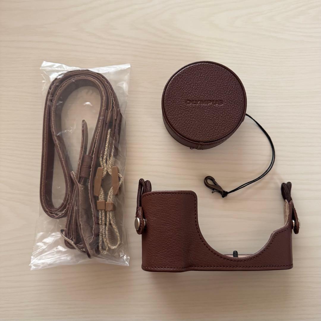 OLYMPUS PEN Lite E-PL7 ホワイト ミラーレス一眼 カメラ