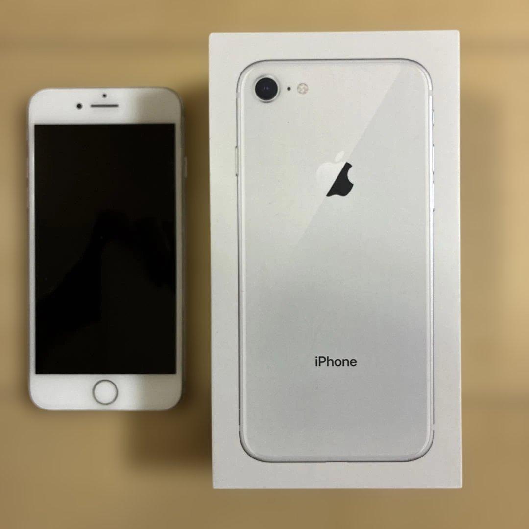 Apple iPhone 8 ホワイト　64GB