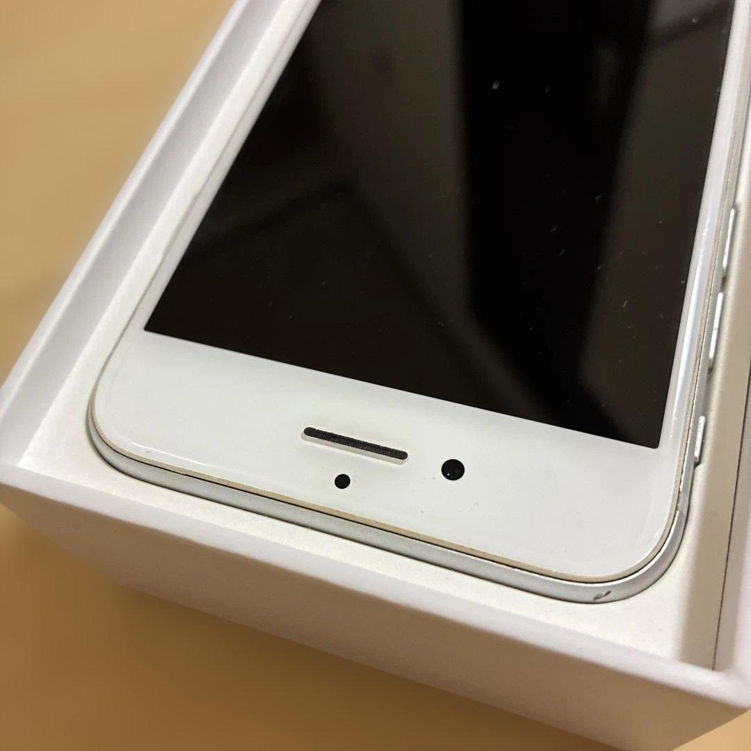 Apple iPhone 8 ホワイト　64GB
