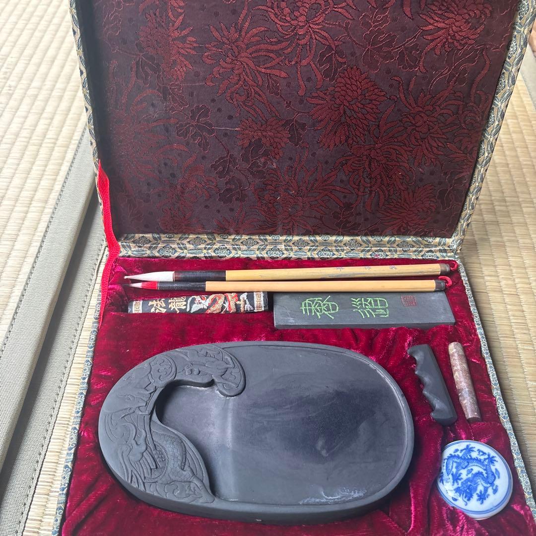 文房珍寶　書道セット　7点セット　硯、墨、筆等　龍模様　未使用品