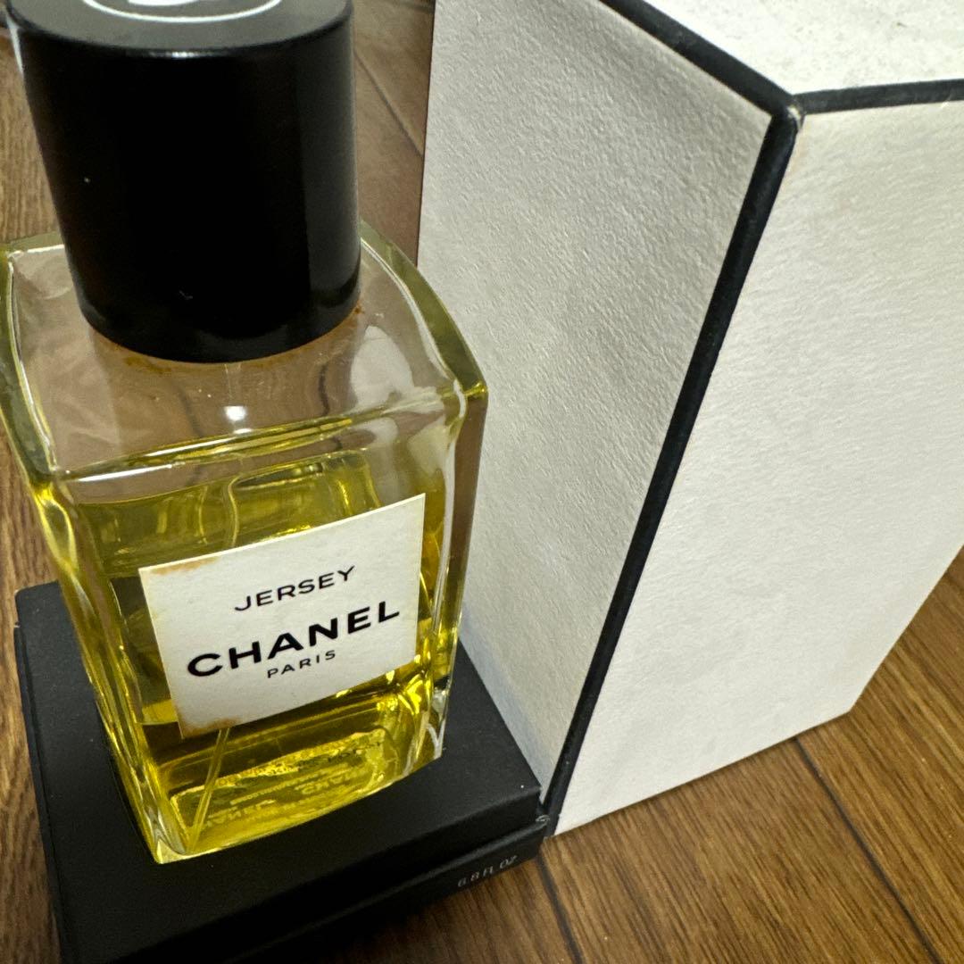 シャネル レ ゼクスクルジフ ジャージー オードゥ トワレット定価66000円