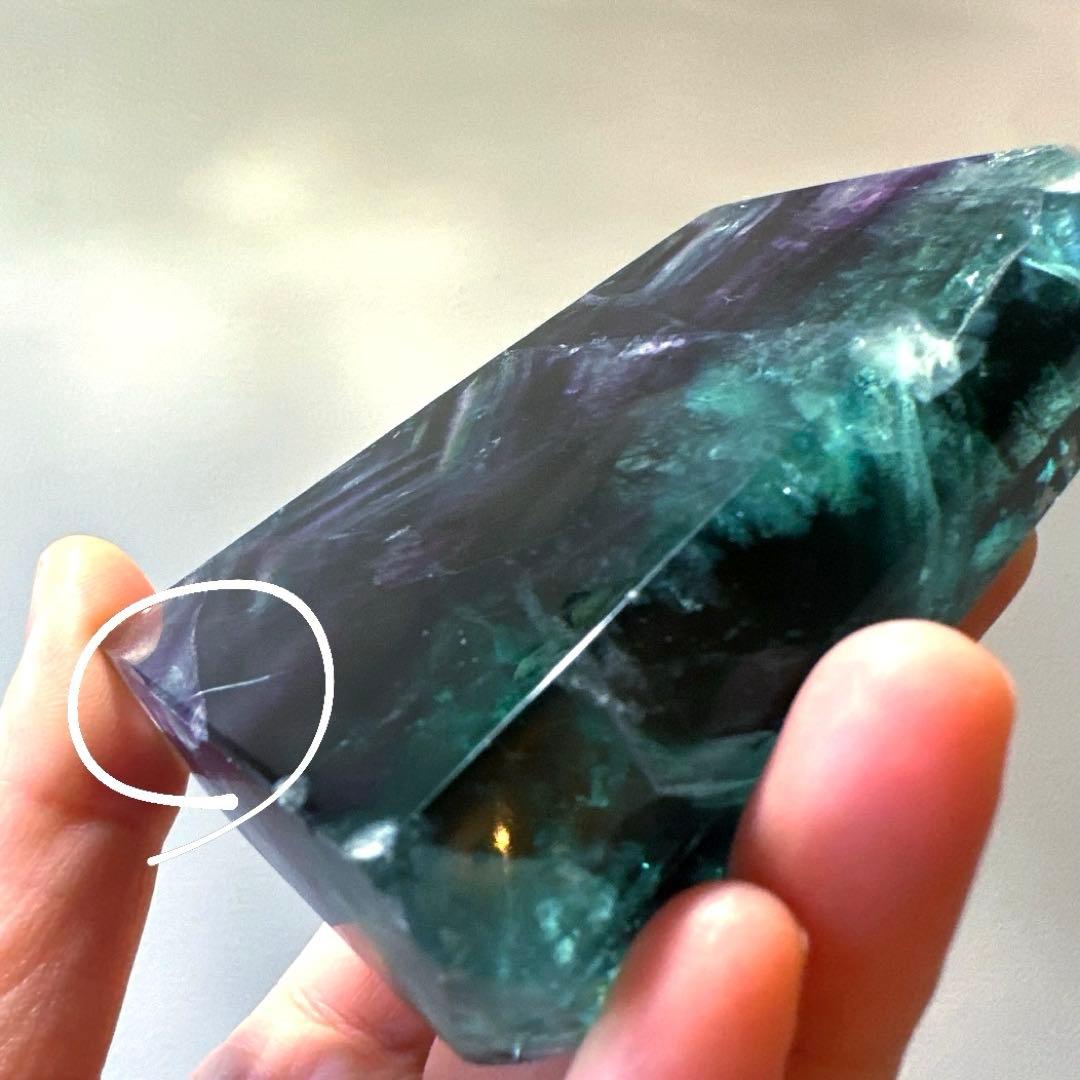 フローライト　タワー　蛍石　322.8g10.6㎝　天然石　エメラルド
