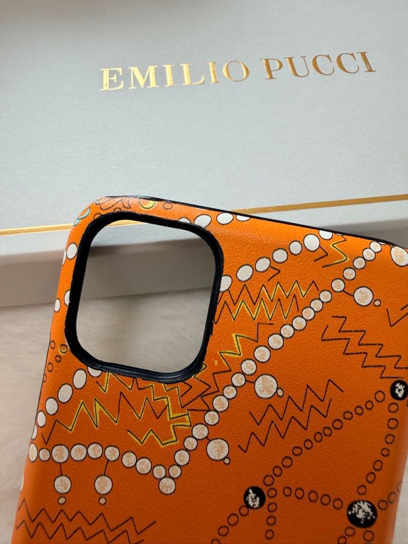 正規品未使用　EMILIO PUCCI iPhone 11 ケース　箱付き