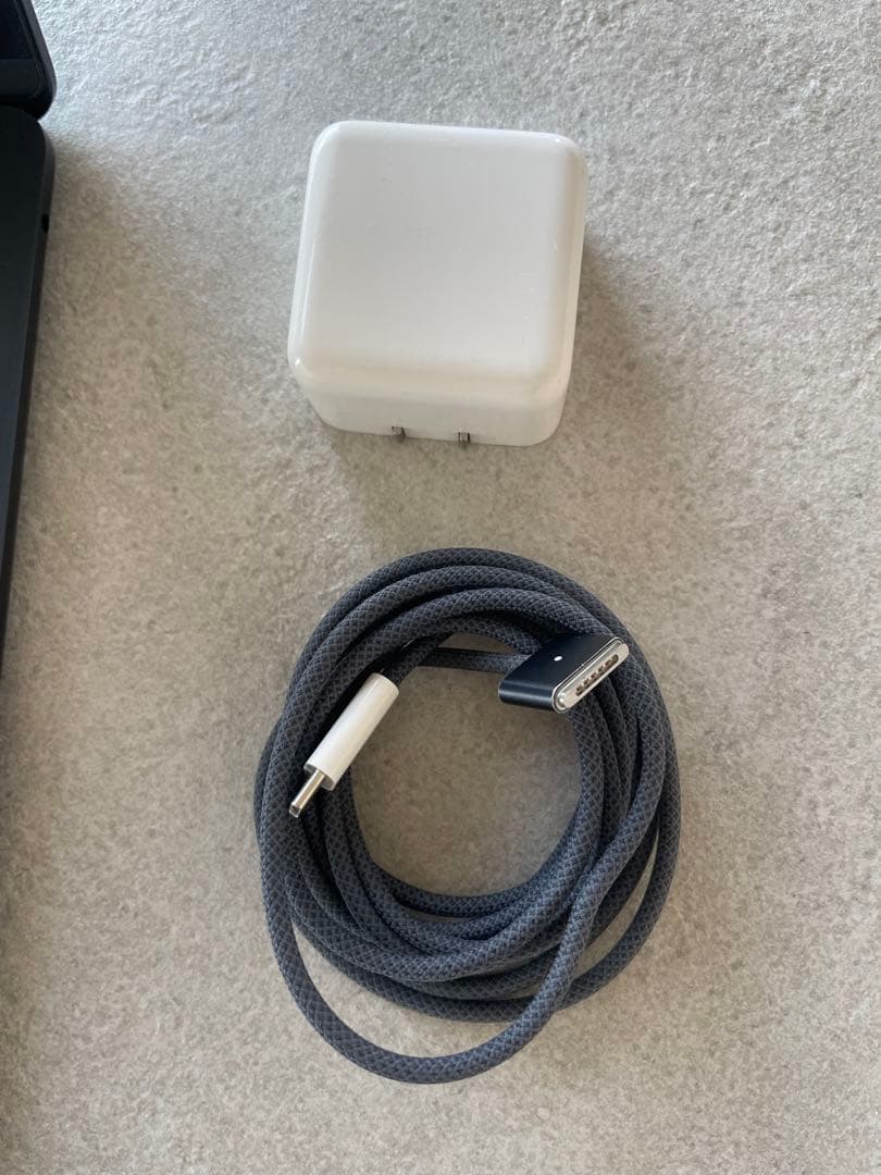 Mac airBook m2 8GB 500GB 13インチ　 本体