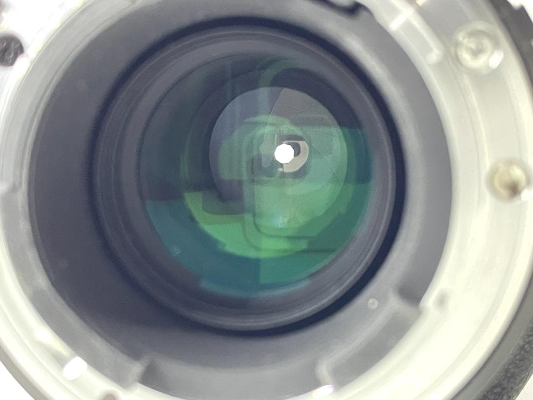 Nikon AF NIKKOR 75-300mm 4.5-5.6 ズームレンズ