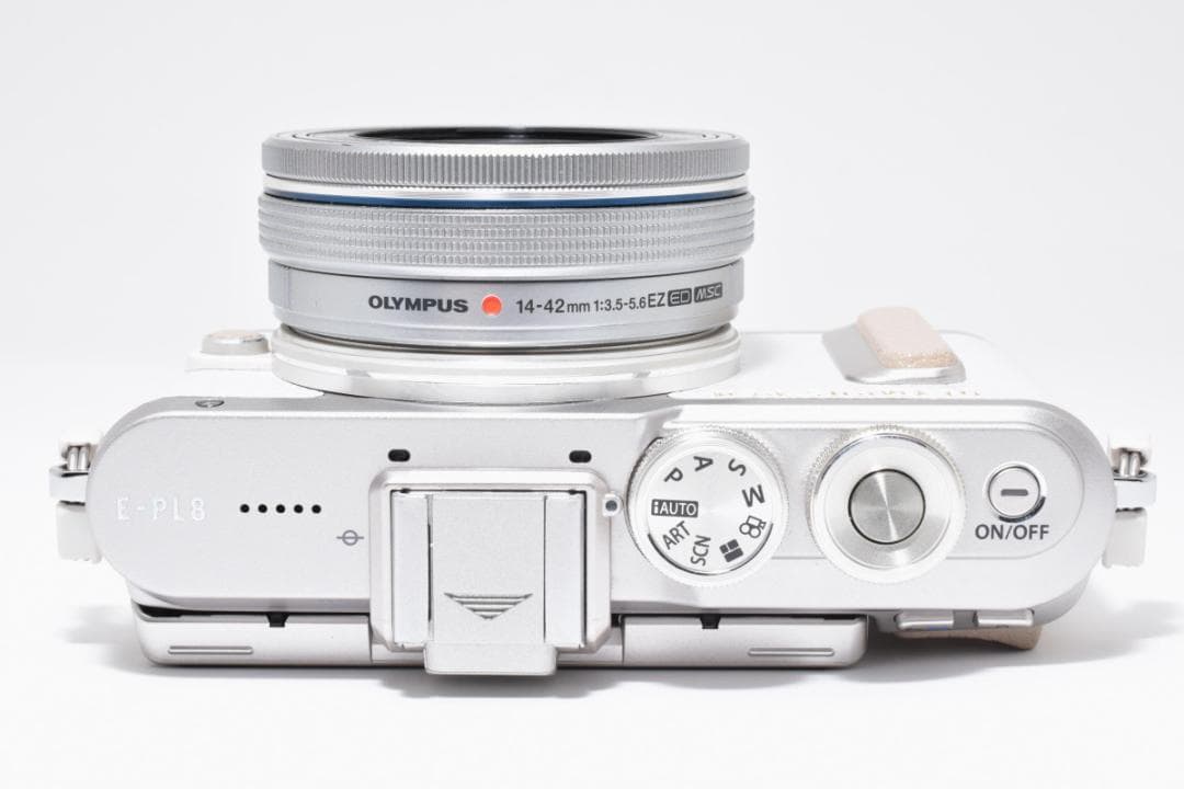 ■ 美品 ■ オリンパス　OLYMPUS PEN E-PL8 レンズセット