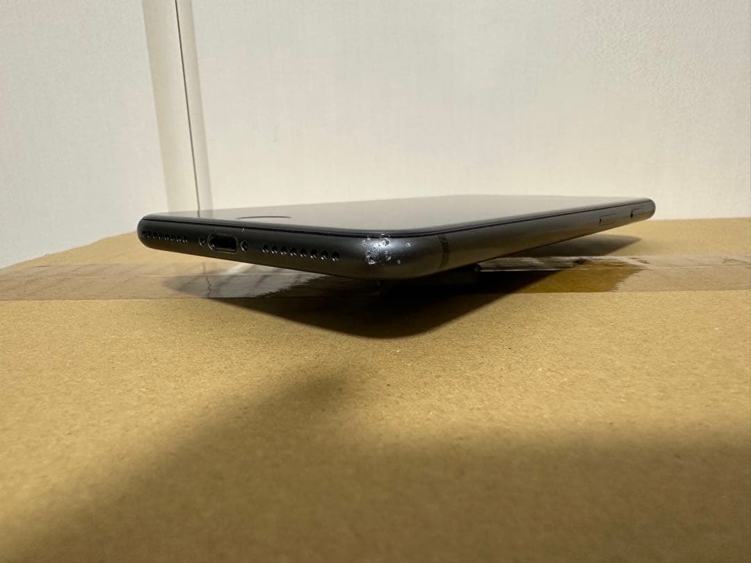 iPhone 8 Plus 64GB スペースグレイ