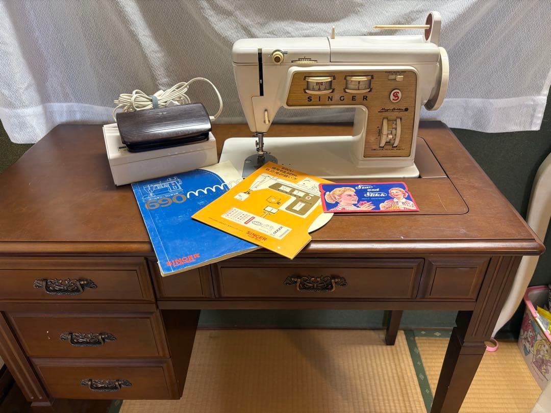 アンティーク　SINGER 690 ミシン付き文机