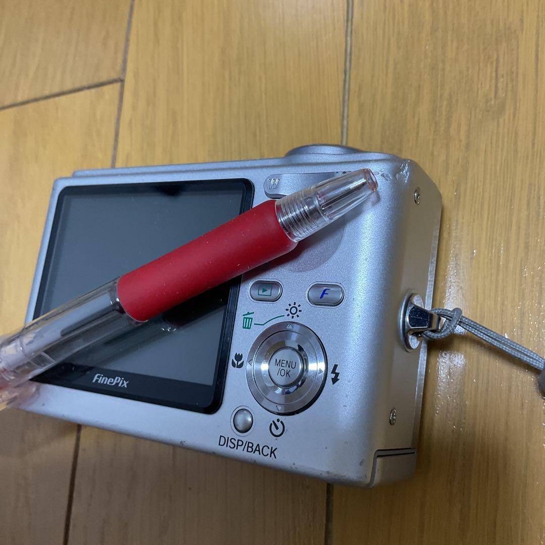 FUJIFILM富士フイルム　デジタルカメラ　FinePix F10(シルバー)